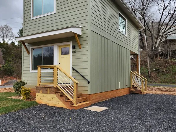 107 Eastville Rd, Asheville, NC 28805