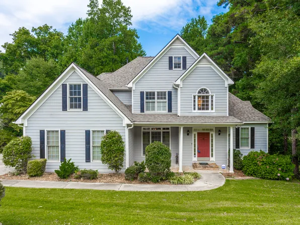 9370 Eagles Landing Dr, Gainesville, GA 30506