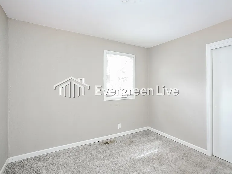 2044 Cold Spring Rd — Photo 11