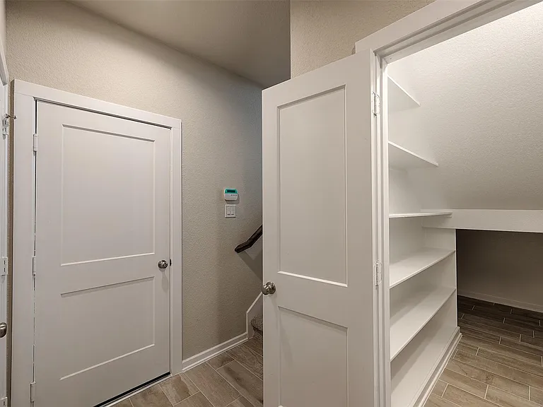 115 Handley Dr — Photo 24