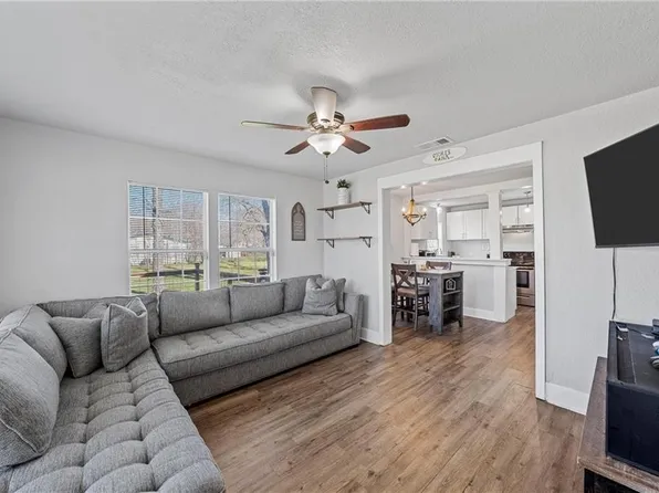 201 N Oak St, Waco, TX 76705