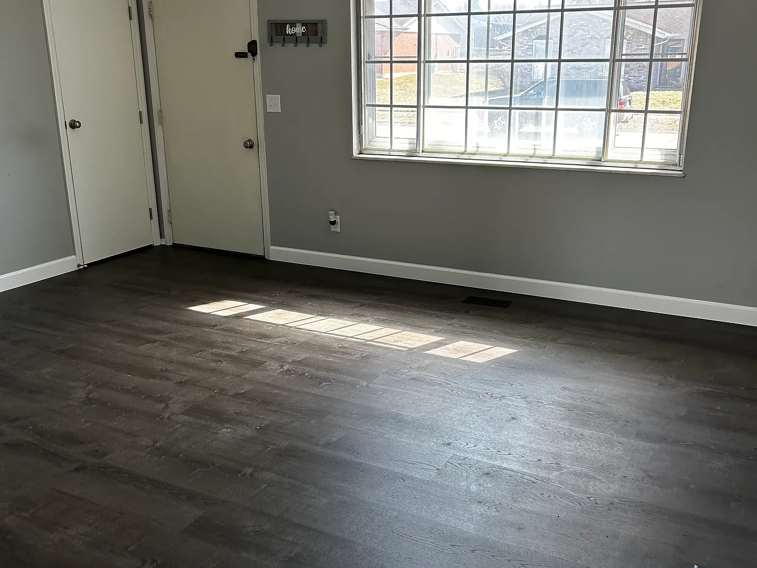 3 bed, 1026 sqft, $1,400 — Photo 3