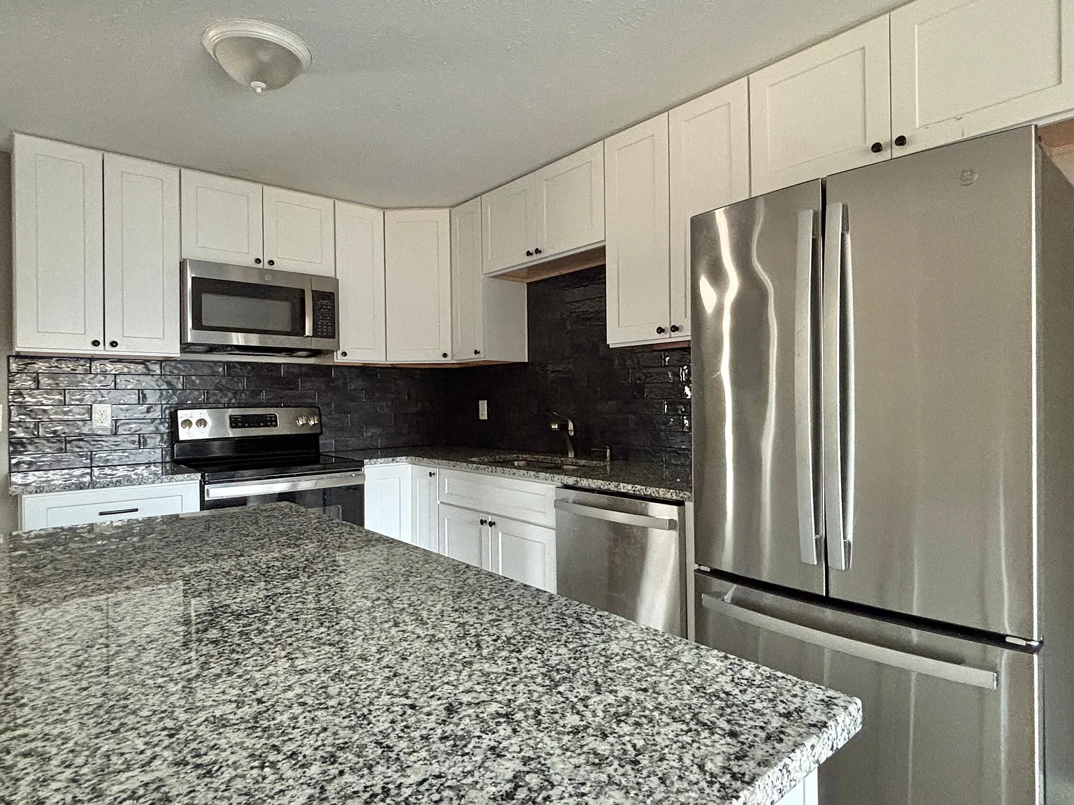 2 bed, 1.5 bath, 1500 sqft, $1,995 — Photo 4