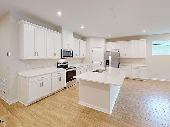 3rd image of 3070 BELLA COLLINA Way