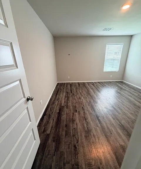 2912 S 14th St — Photo 10