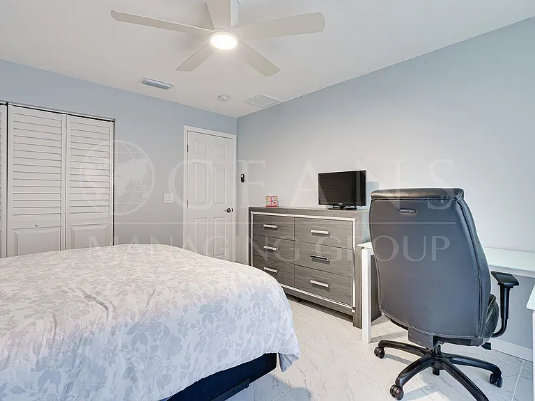140 Pine St — Photo 16