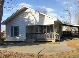 620 W McLean St, Du Quoin, IL 62832