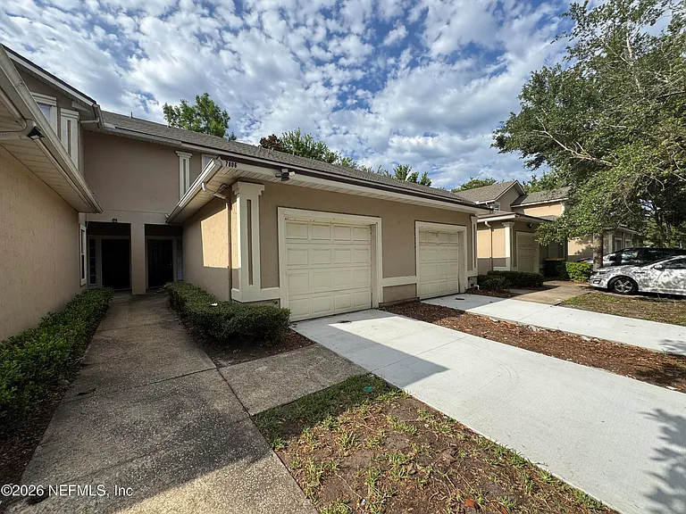 7806 Melvin Rd — Photo 1