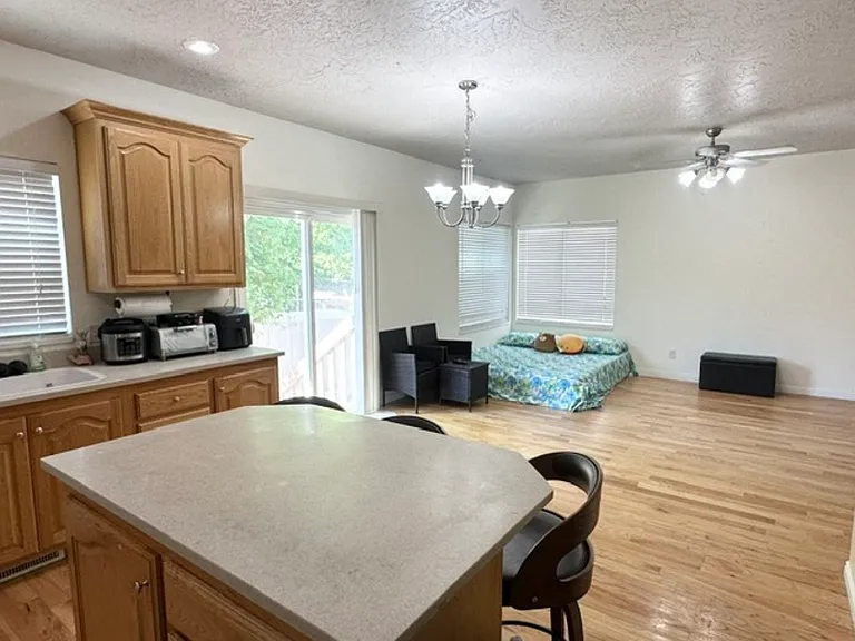 1563 W Turtle Dove Ln — Photo 3