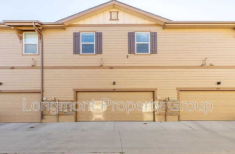 1518 Sepia Ave — Photo 23
