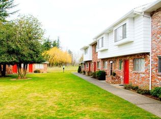 1422 NE Hogan Dr, Gresham, OR 97030