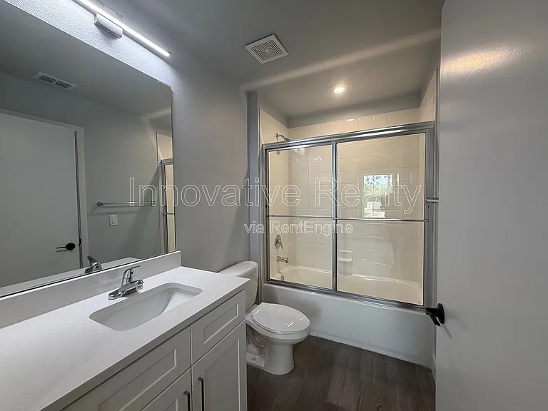 2240 Florida Dr #203 — Photo 17