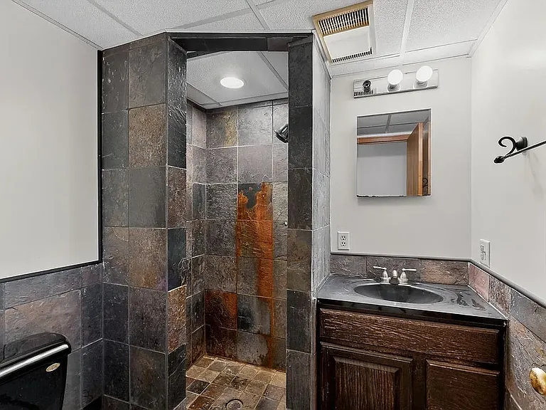 4543 Arbor Dr NW — Photo 22
