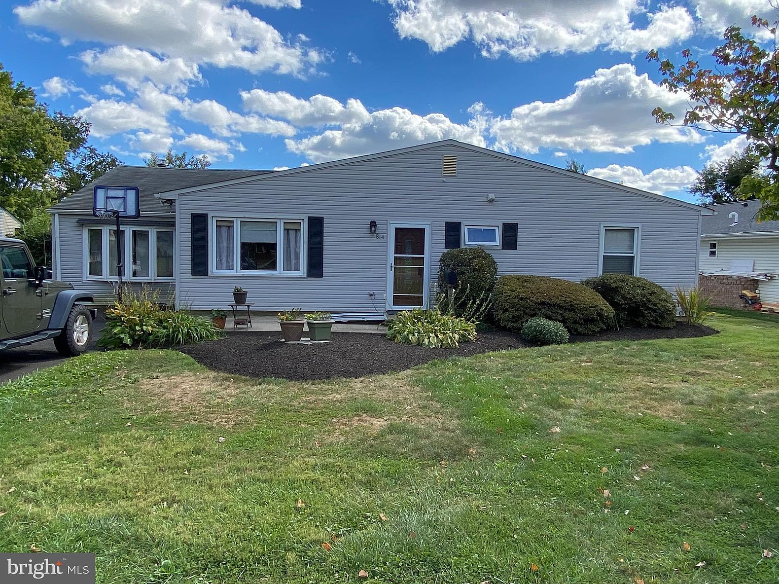 814 Trenton Rd, Fairless Hills, PA 19030 Zillow