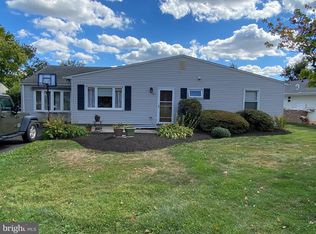 814 Trenton Rd, Fairless Hills, PA 19030