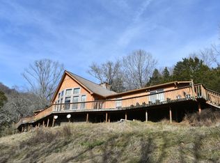 28 Orchard Ln, Chestnut Mound, TN 38552