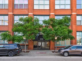 312 N May St APT 6K, Chicago, IL 60607