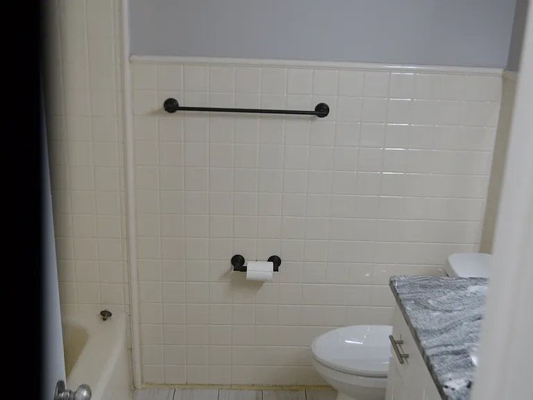 6204 W Knights Griffin Rd — Photo 13