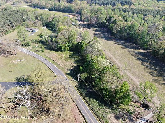 3rd image of 2502 S Slayden Rd