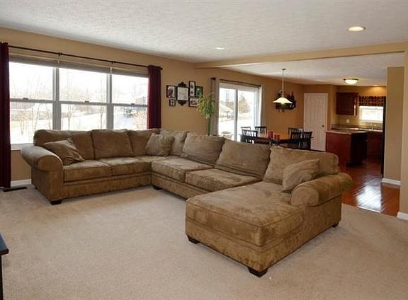4th image of 7240 Rolling Oaks Ct