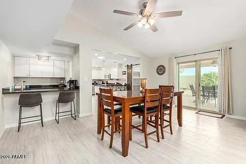 956 Castillo Dr E Photo 1