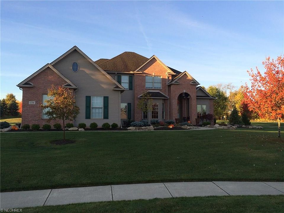 1st image of 4396 Fox Glen Dr
