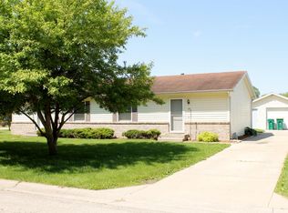 110 N 4th Ave, Coal City, IL