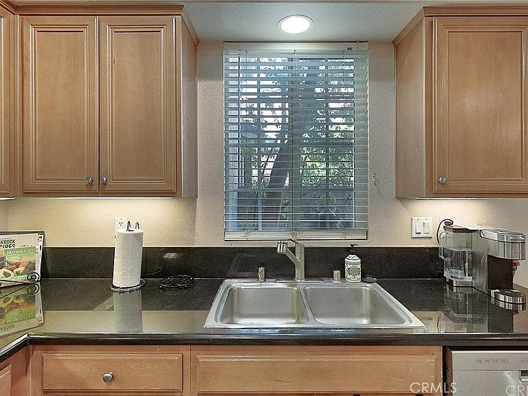 24032 Cottage Circle Dr — Photo 6