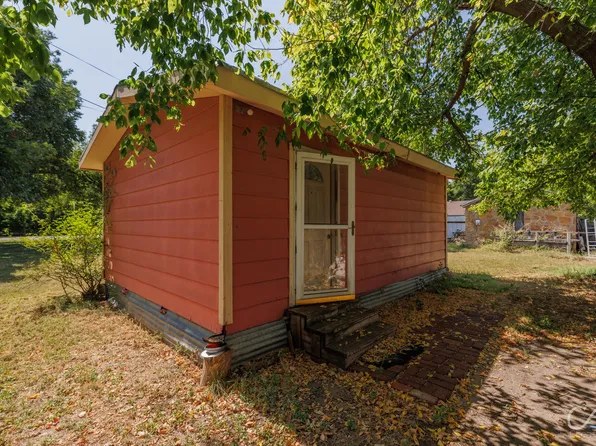 117 Bowie St, Clyde, TX 79510