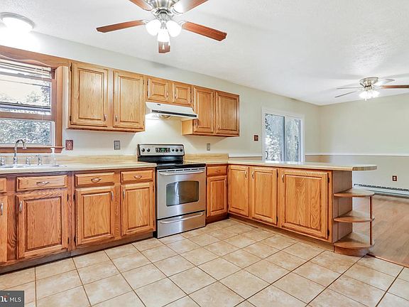 5th image of 10944 Morgan Dr