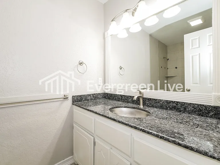 2837 Green Canyon Dr — Photo 13