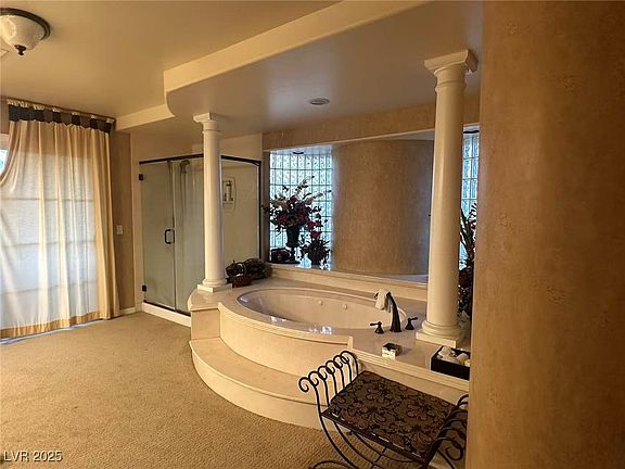 4th image of 4176 Balmoral Castle Ct