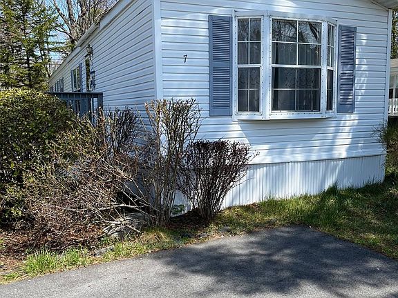 2nd image of 7 Wilson Dr