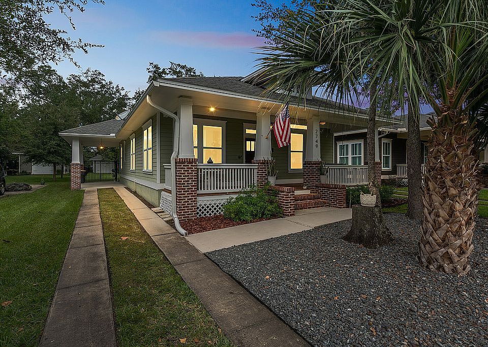 1st image of 2749 Lydia St