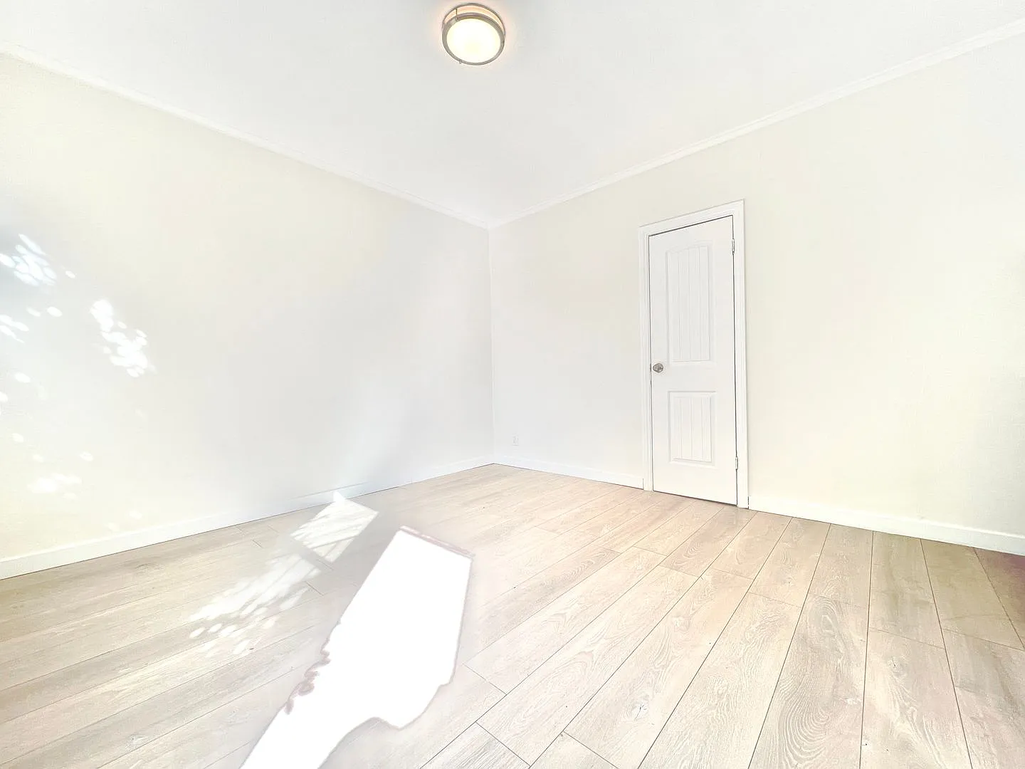 1301 N. Stanley Ave — Photo 3
