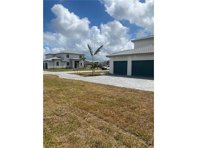 Building Photo - 27560 SW 159th Pl