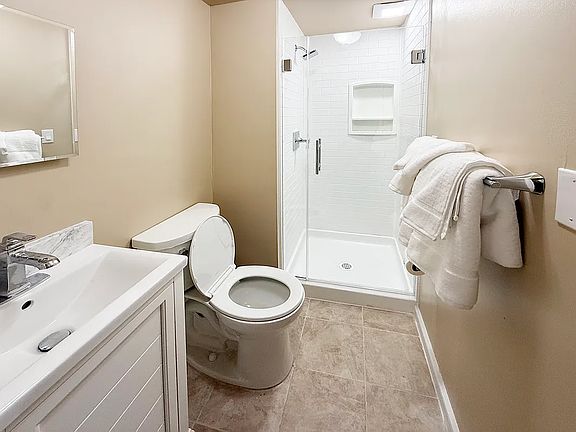 3rd image of 31-48 29th St #100