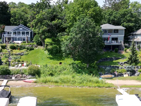 315 Wildwood Ave, White Bear Lake, MN 55110