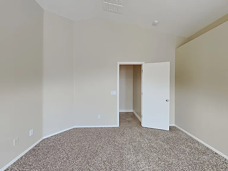 9532 W Miami St — Photo 6