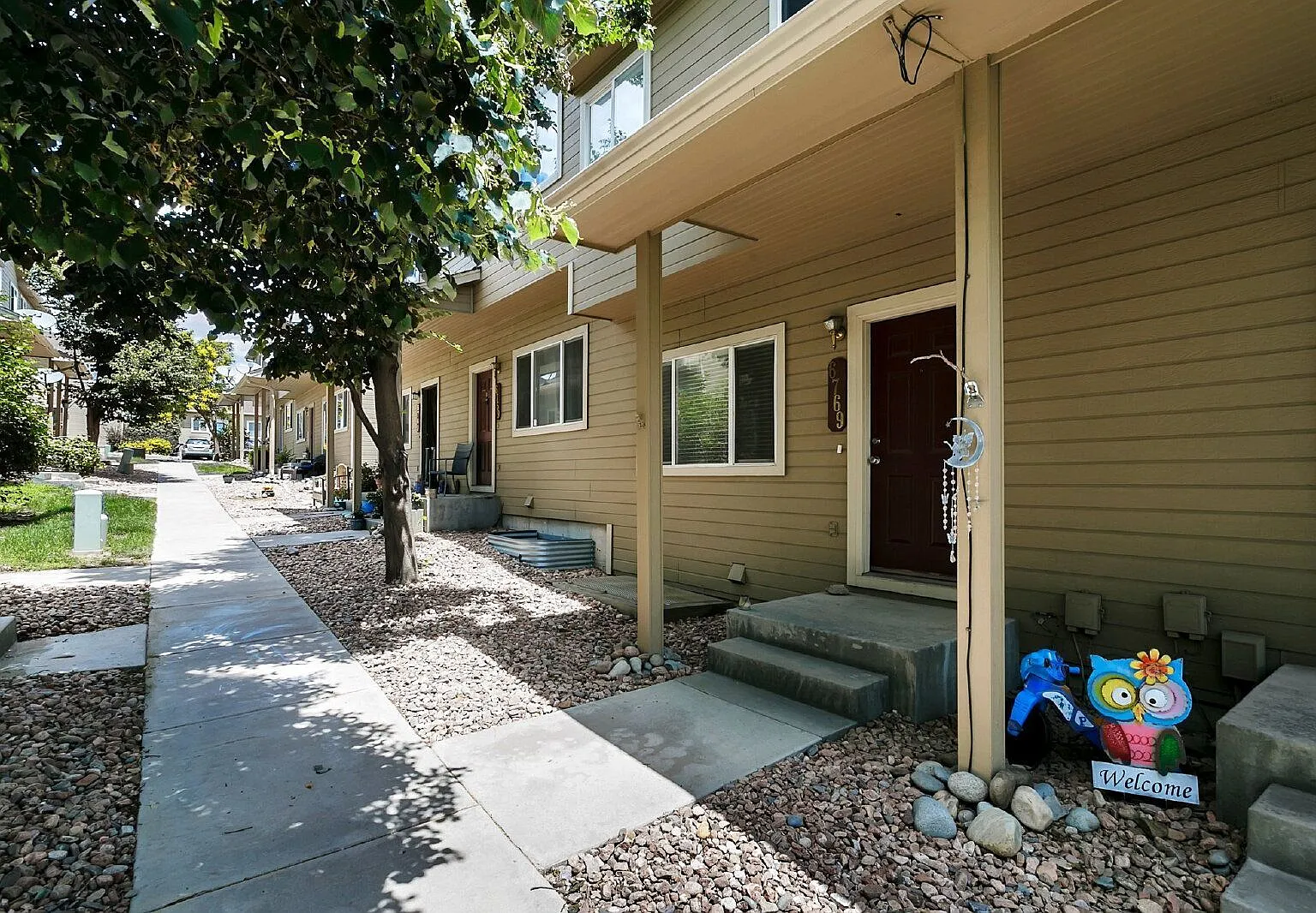 2 bed, 2.5 bath, 1764 sqft, $1,800 — Photo 1