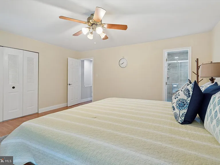 205 Woodside Cir — Photo 14