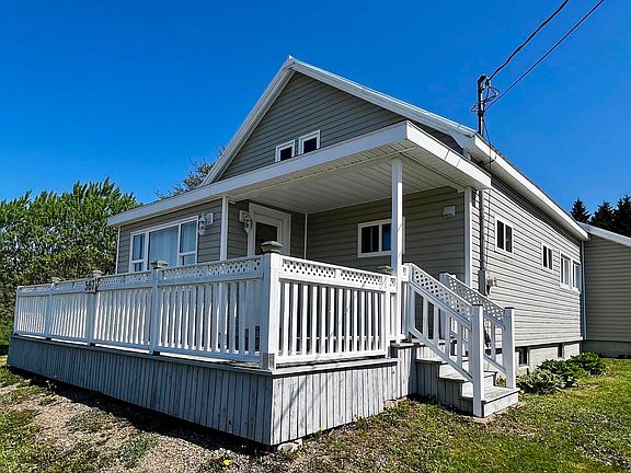 3rd image of 567 Little Brook Rd
