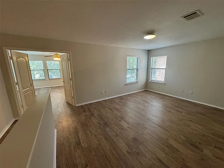 7020 Doyal Dr — Photo 8