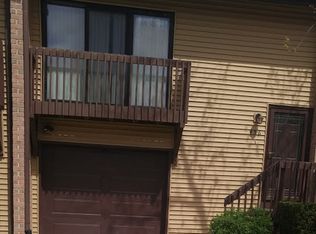 456 Seminole Ln, Bolingbrook, IL 60440