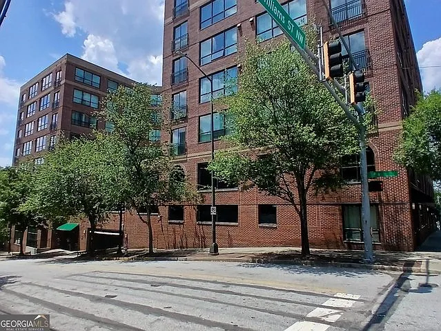 115 W Peachtree Pl NW #410 — Photo 1