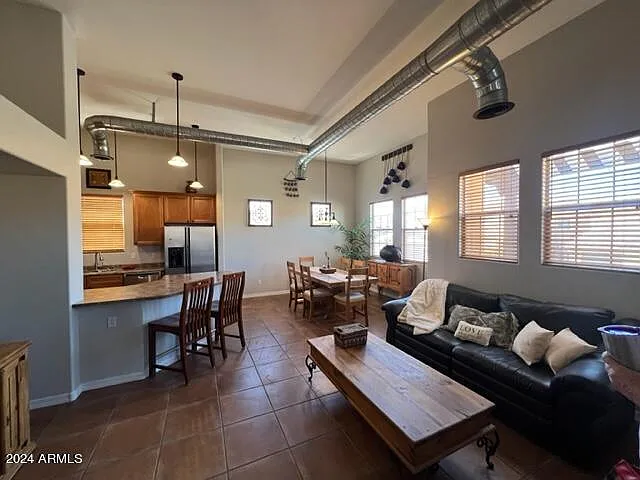 1 bed, 1.0 bath, 872 sqft, $2,200 — Photo 4