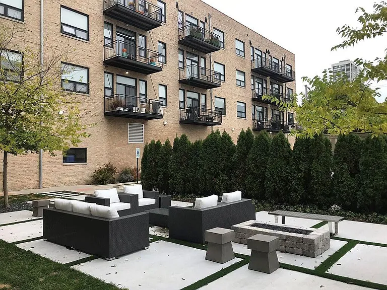 5427 N Broadway — Photo 15