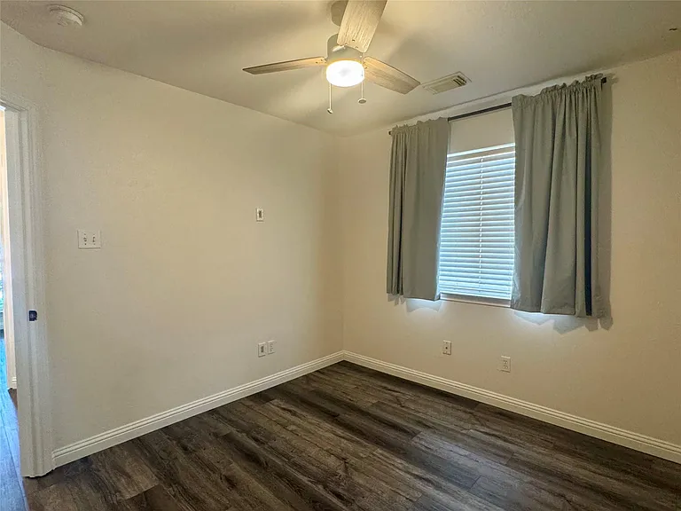 5615 Taylorcrest Dr — Photo 8