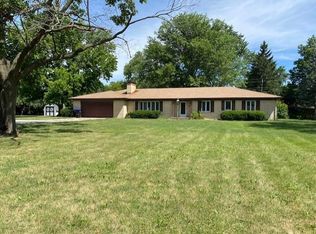 2802 E Oakland Ave, Bloomington, IL 61704