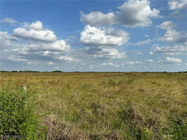 5th Rd, Labelle, FL 33935